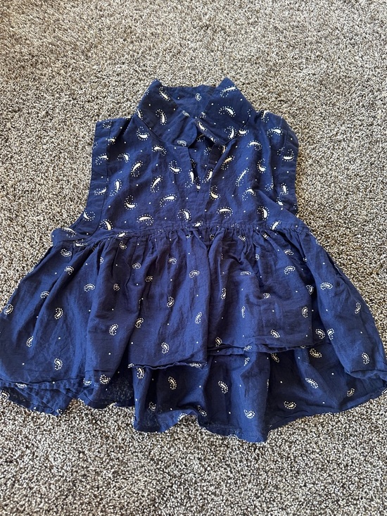 Source Unknown Tops - Source Unknown Navy Paisley Tiered Sleeveless Blouse